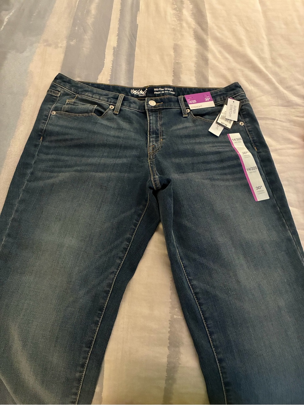 Massimo Women's Straight-Leg Jeans in Dark Blue Wash